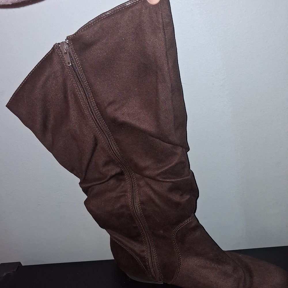 Knee High Brown Women's 10W Boots